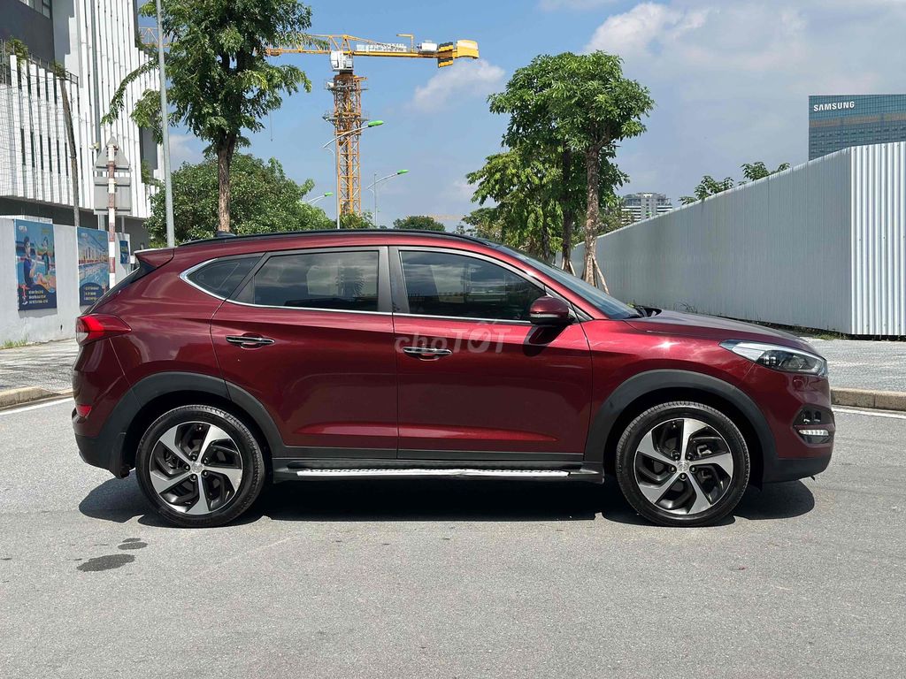 Hyundai Tucson Sx 2019 1.6Tubo Đỏ - 74000Km. Mua bán Ô tô tại Quận Cầu Giấy Hà Nội được đăng bởi Vũ Kiên hình 4
