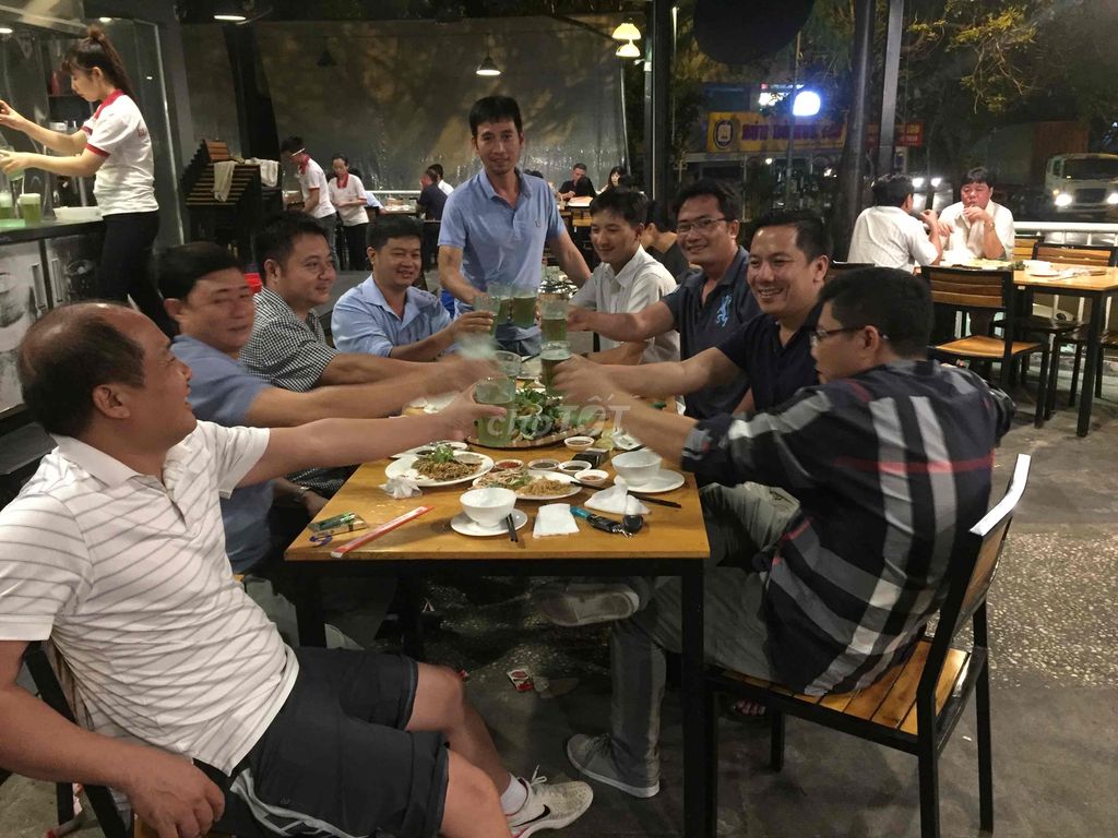 Tuyển Chảo bếp quán bia. Việc làm Đầu bếp tại Quận 7 Tp Hồ Chí Minh được đăng bởi Anh Thắng  hình 2