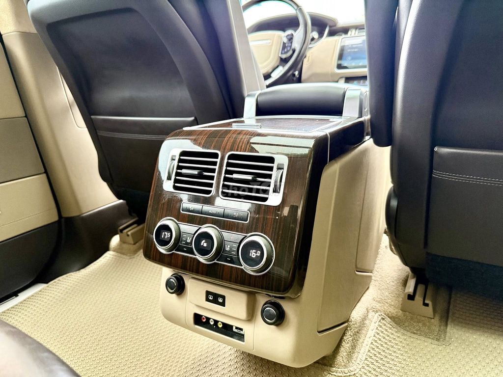 RANGE ROVER AUTOBIOGRAPHY LWB 5.0 2014 Độ Full SV.. Mua bán Ô tô tại Quận Tây Hồ Hà Nội được đăng bởi Nguyễn Hoàng Sơn hình 15