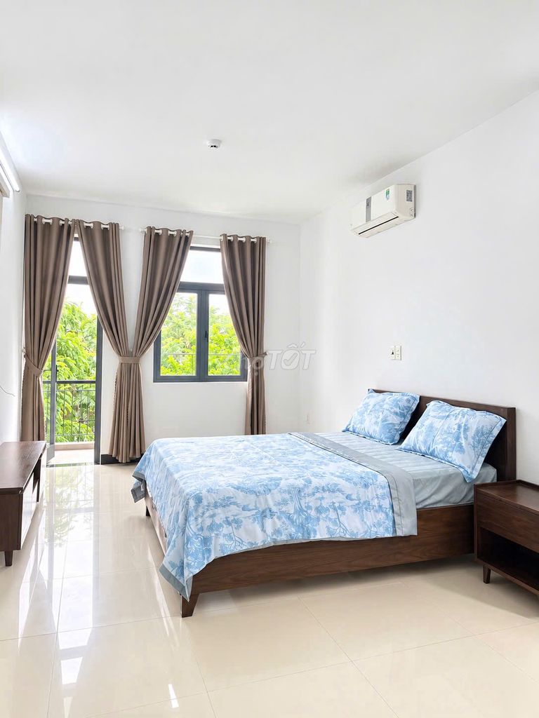 Furnished apartment with balcony in the Nam Việt Á area — photo 6