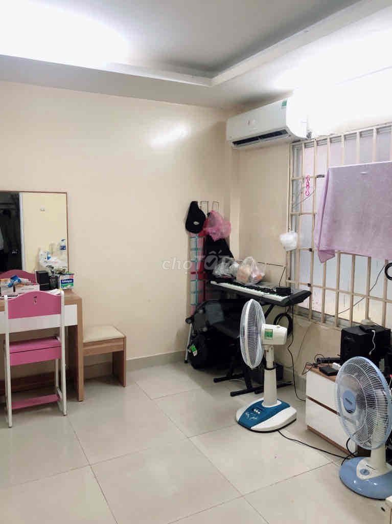 Nhỉnh 3 tỷ, Bán nhà Tân Bình, Trường Chinh, 34m2, 3 tầng, nhà mới