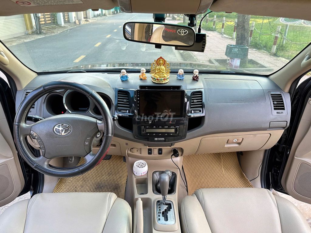 Toyota Fortuner 2.7V 4x4AT cuối 2011 tự động 2 cầu. Mua bán Ô tô tại Huyện Sóc Sơn Hà Nội được đăng bởi Salon Auto Đào Hằng hình 15