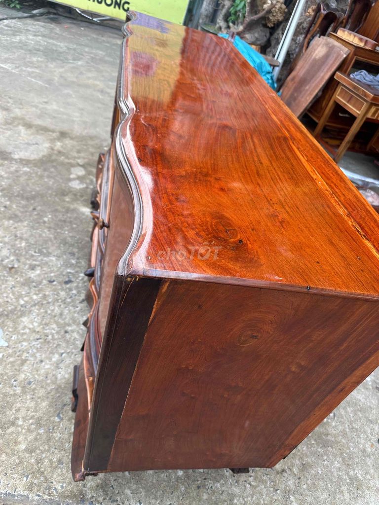 Tủ búp phê Gỗ Thời xưa Nâu đỏ. Mua bán Tủ, kệ gia đình tại Thành phố Buôn Ma Thuột Đắk Lắk được đăng bởi Đồ cũ BMT hình 1