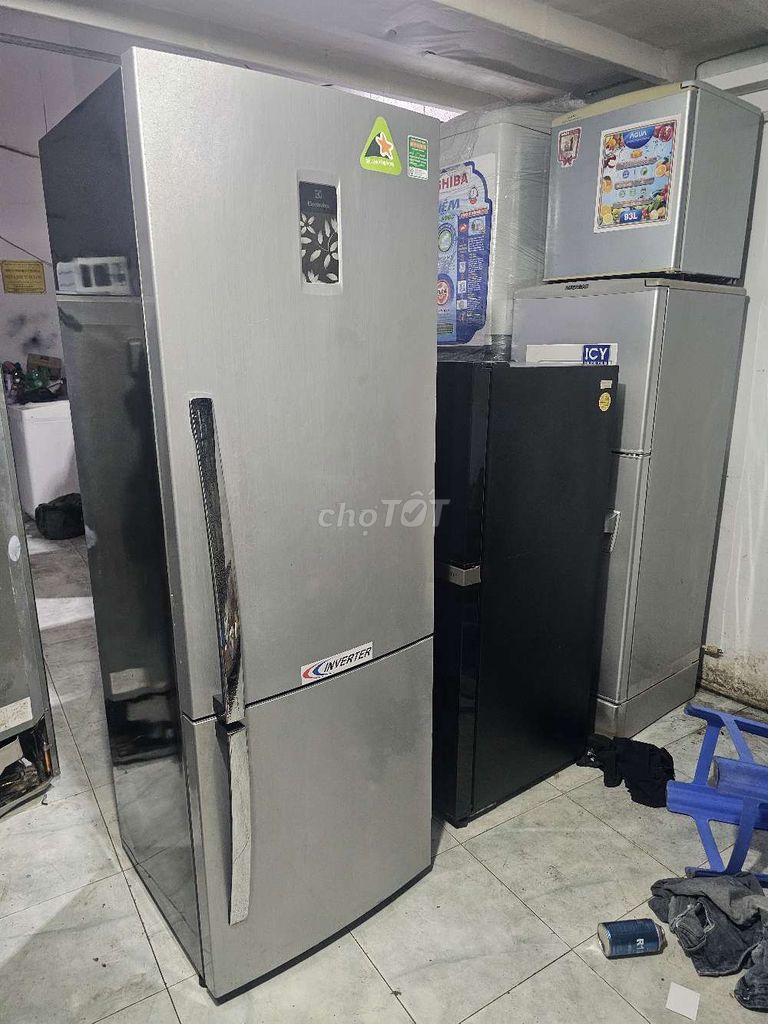 Tủ lạnh Electrolux 350lit  Inverter Bạc. Mua bán Tủ lạnh tại Quận Thanh Xuân Hà Nội được đăng bởi Máy Giặt Tủ Lạnh Hà Nội hình 1