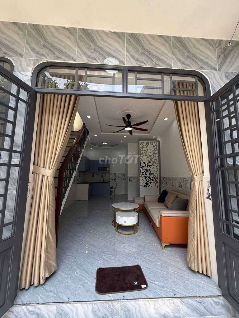 Phan Huy Ích - P14. Diện tích: 3.5/4.4m x  7.2 m