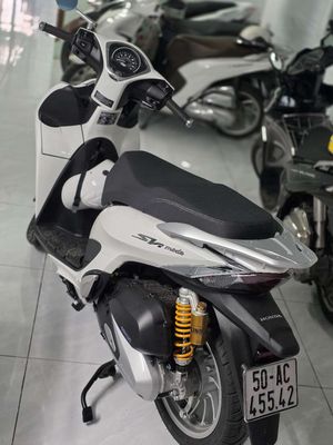 Sh mode 125cc thắng CBS màu trắng 2025 odo 450km. Mua bán Xe máy tại Quận 5 Tp Hồ Chí Minh được đăng bởi Thành