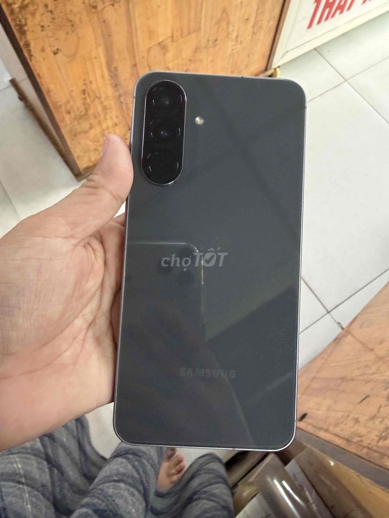 Samsung A56 8GB/256GB Xám. Mua bán Điện thoại tại Quận Liên Chiểu Đà Nẵng được đăng bởi thaonguyen hình 1