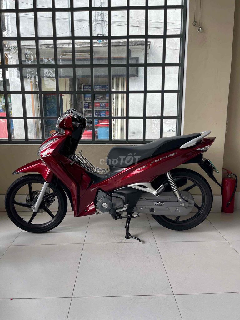 future 125cc . mẫu đèn les. máy zin im . như mới