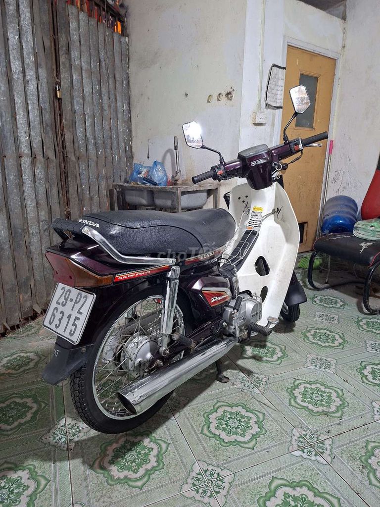 Honda Dream Thai в оригинале, последний год выпуска, от собственника