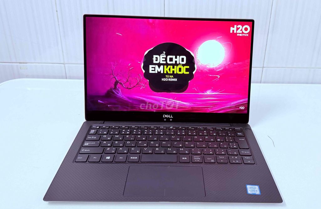 Laptop Dell XPS 13 9370 i5gen8 8 256 13.3FHD zin