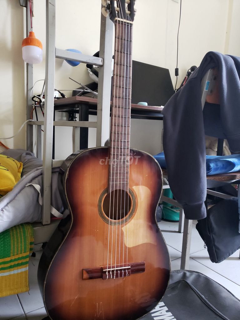 Thanh lý đàn Guitar Classic giá rẻ