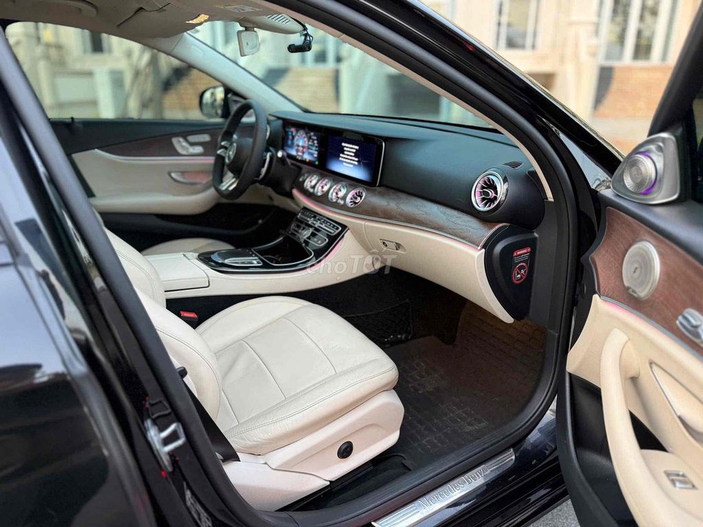 Mercedes-Benz E200 nâng full E63. Mua bán Ô tô tại Quận Tân Phú Tp Hồ Chí Minh được đăng bởi hiep nguyen hình 7