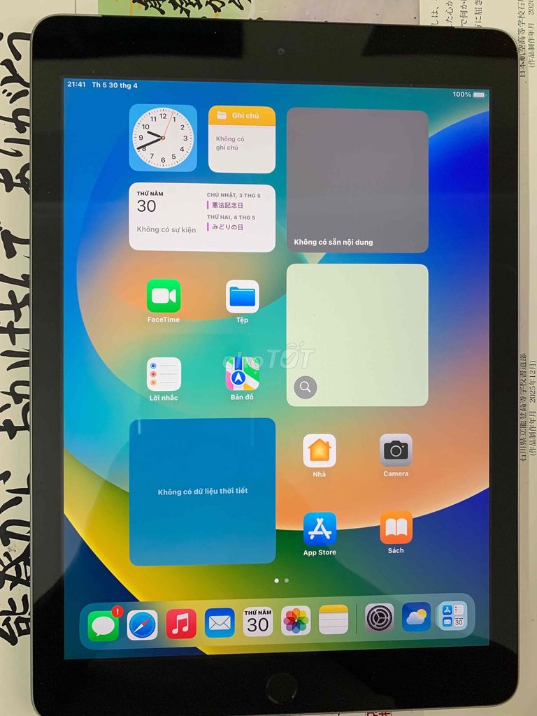 Apple iPad Gen 5 32GB Xám. Mua bán Máy tính bảng tại Quận Cầu Giấy Hà Nội được đăng bởi Hiếu hình 1