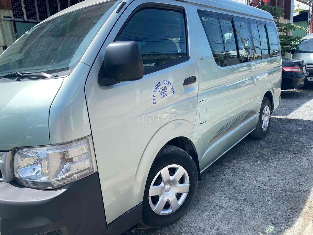 Toyota Hiace 2011 16 chỗ Xám bạc may dầu. Mua bán Ô tô tại Thành phố Thủ Đức Tp Hồ Chí Minh được đăng bởi dvvt kỳ phương  hình 1