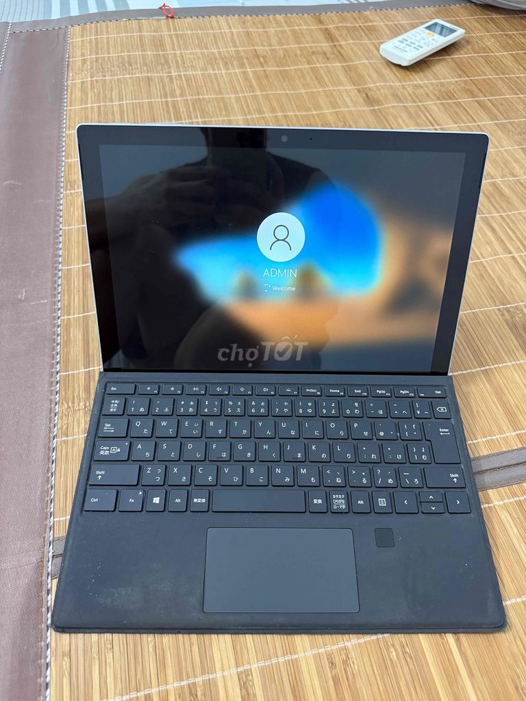 Microsoft Surface Pro 5 Bạc. Mua bán Máy tính bảng tại Thành phố Tam Kỳ Quảng Nam được đăng bởi Đặng Anh hình 1