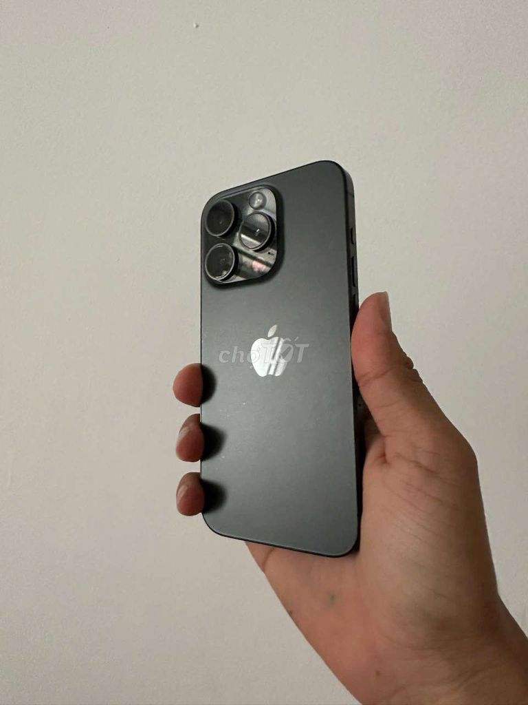 iPhone 15 Pro 128GB Đen VN/A. Mua bán Điện thoại tại Thị xã Tân Uyên Bình Dương được đăng bởi Lâm hình 1