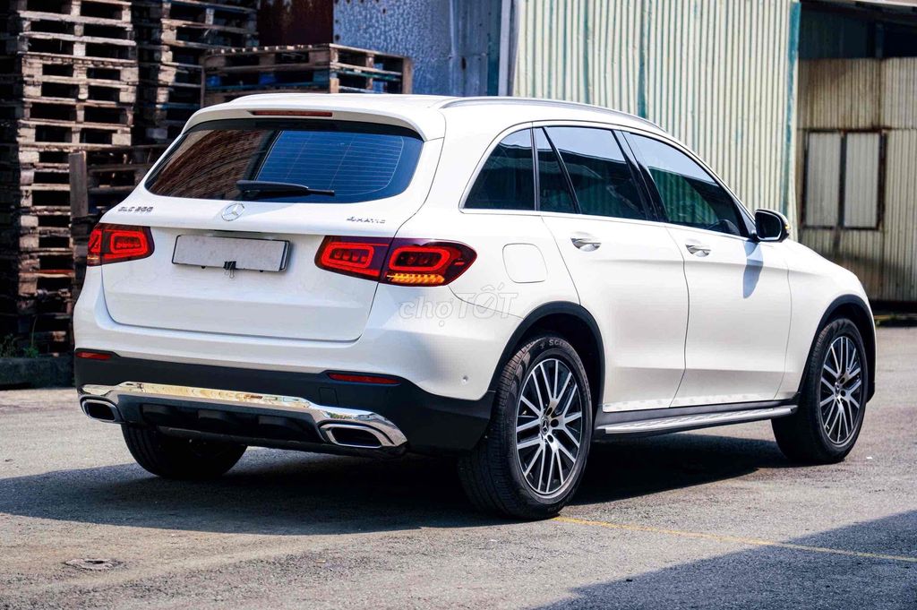 Mercedes Benz GLC 200 4MATIC  2022 - 72 km 1 chủ. Mua bán Ô tô tại Quận Tân Phú Tp Hồ Chí Minh được đăng bởi Văn Hải hình 9