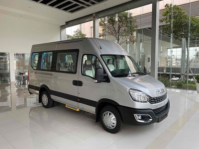 Xe 16 chỗ Iveco