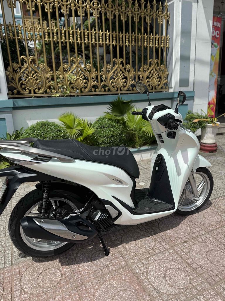Honda SH 125 2022 Trắng ánh cam hồng. Mua bán Xe máy tại Thành phố Thuận An Bình Dương được đăng bởi Xe Máy Minh Tú Bình Dương hình 5