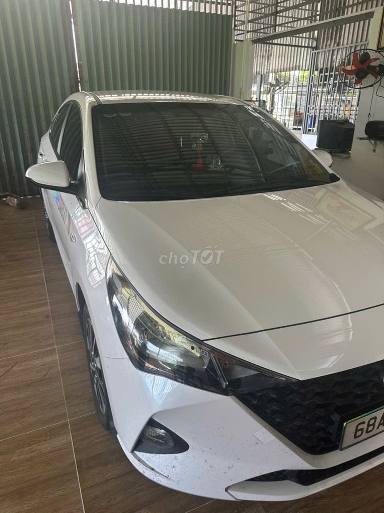 Hyundai Accent 2023 1.4 MT - 9000 km
