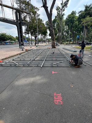 Tuyển Nam làm Thợ quảng cáo, TPHCM chỗ ở ăn trưa