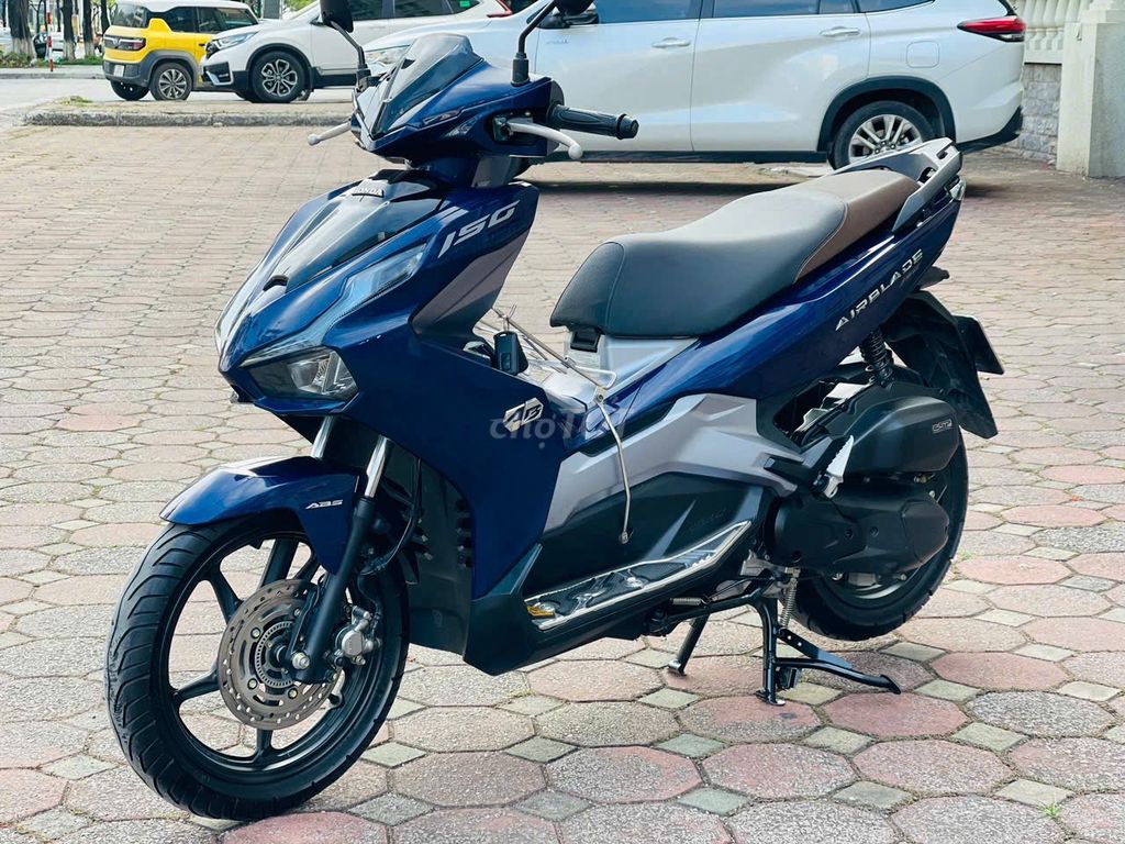 HONDA AIR BLADE 150 XANH  MÁY NGUYÊN 223 ĐI LƯỚT. Mua bán Xe máy tại Quận Cầu Giấy Hà Nội được đăng bởi VIỆT ANH hình 3