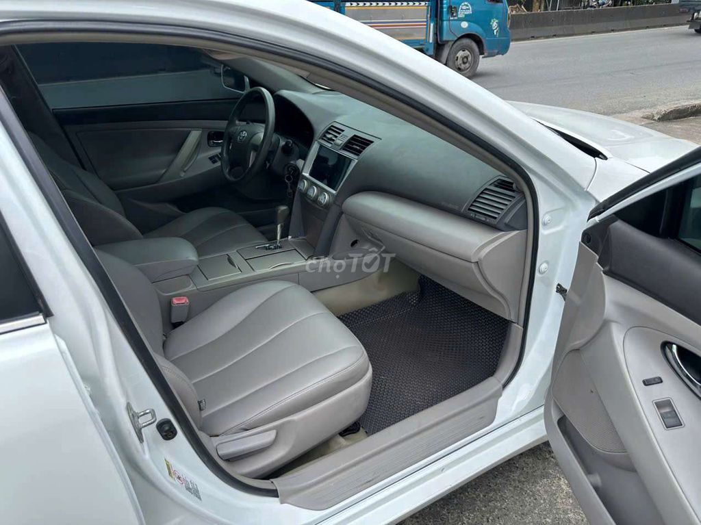 2011 LE 2.5 - 142000 km. Mua bán Ô tô tại Quận Cái Răng Cần Thơ được đăng bởi Nguyễn Phát  hình 15