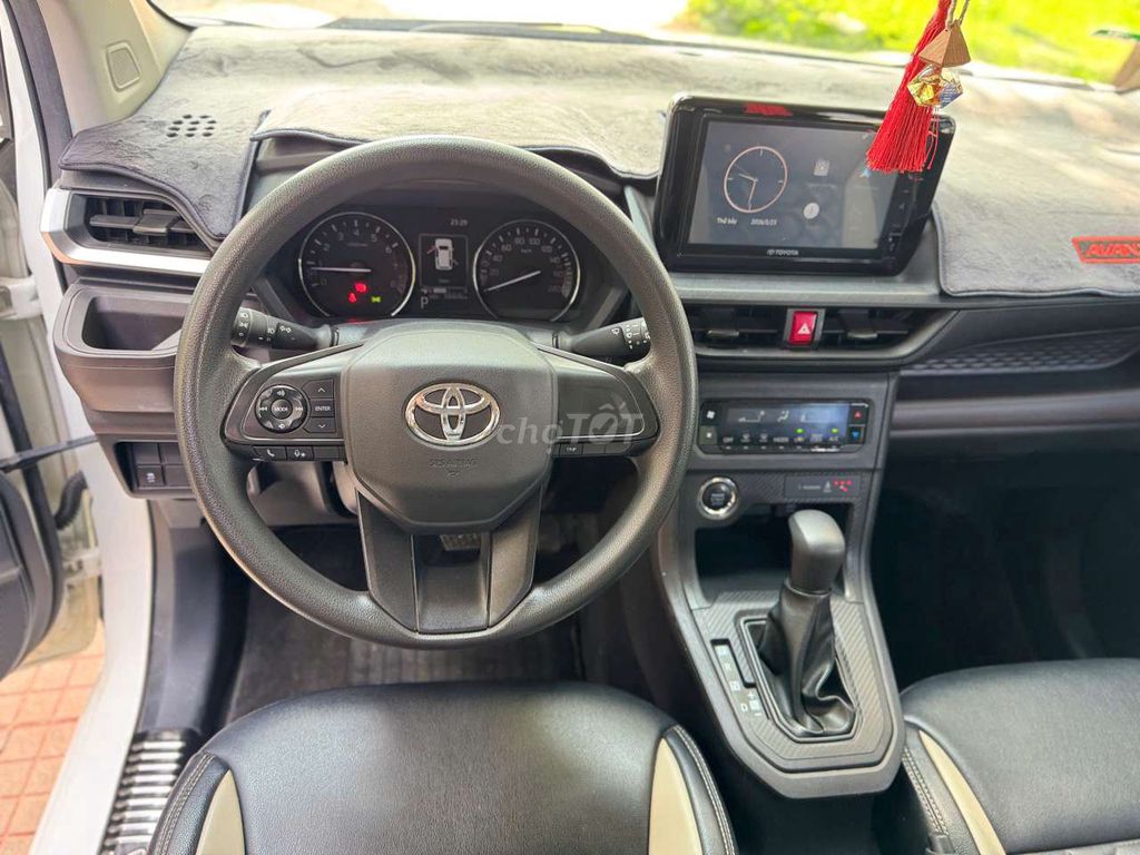 Toyota Avanza 2024 photo 4