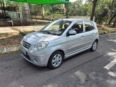 Kia Morning 2009  - 130000 km. Mua bán Ô tô tại Huyện Xuân Lộc Đồng Nai được đăng bởi nguyễn hoàng nguyên