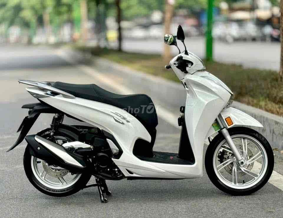 SH350 ABS 2024 máy thái - Trả trước 75tr nhận xe✅. Mua bán Xe máy tại Quận Hà Đông Hà Nội được đăng bởi Nguyễn thị xuân hình 3