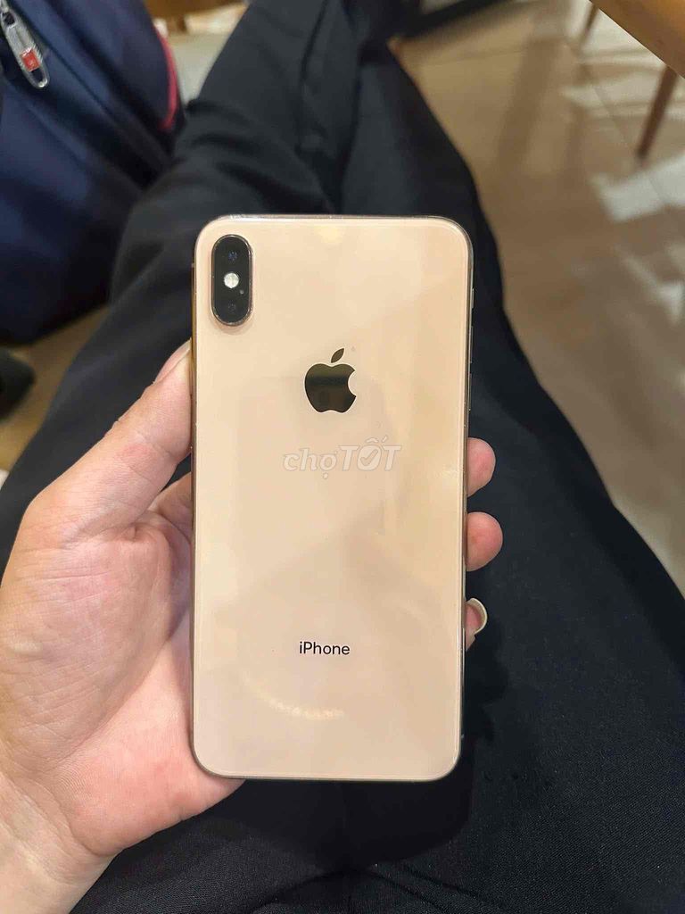 Cần bán iphone Xsmax 64G gold zin chuẩn pin 100%