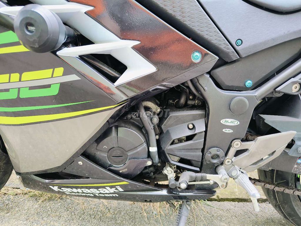 Kawasaki Ninja 300 2015 chính chủ siêu đẹp. Mua bán Xe máy tại Thành phố Thủ Đức Tp Hồ Chí Minh được đăng bởi HIỆP AN MOTO 233 QUỐC LỘ 13 CŨ HIỆP BÌNH PHƯỚC THỦ ĐỨC  hình 20
