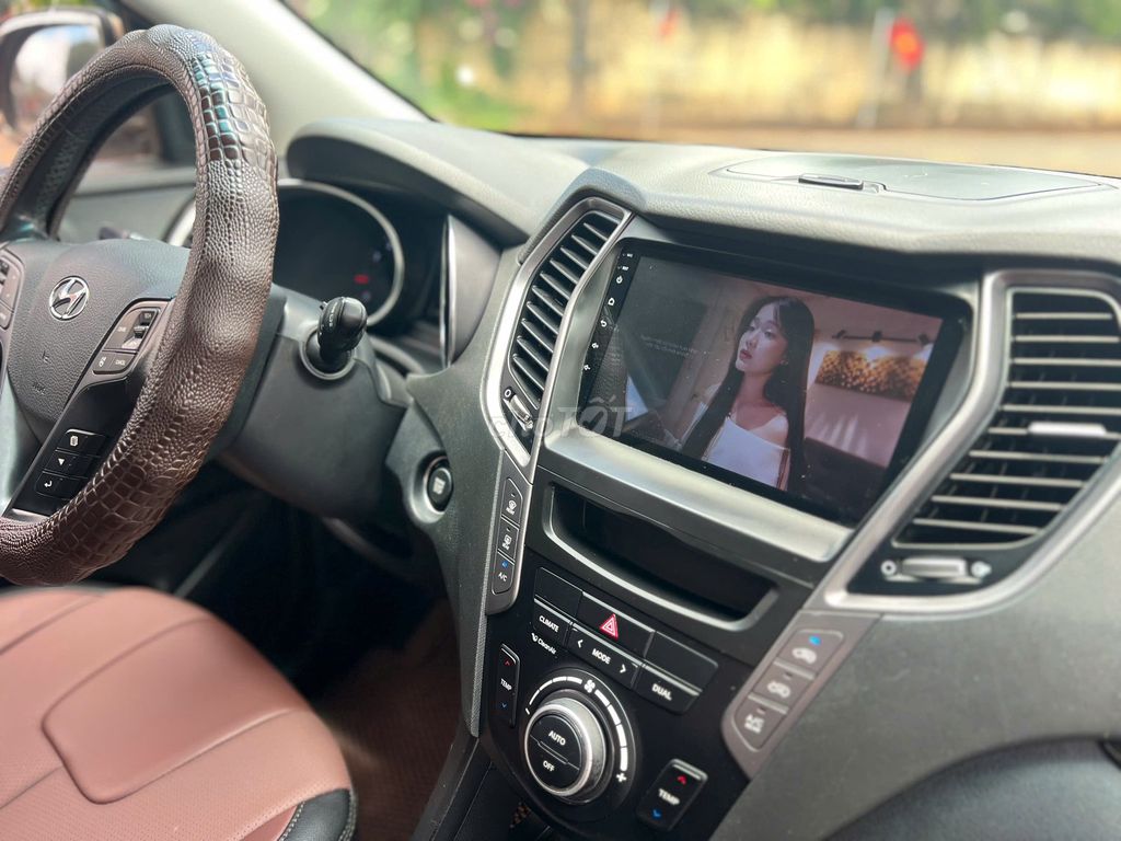 Hyundai Santa Fe 2015 AT 1 cầu - 475tr. Mua bán Ô tô tại Thành phố Buôn Ma Thuột Đắk Lắk được đăng bởi Chợ Xe Cỏ Đăk Lăk hình 15