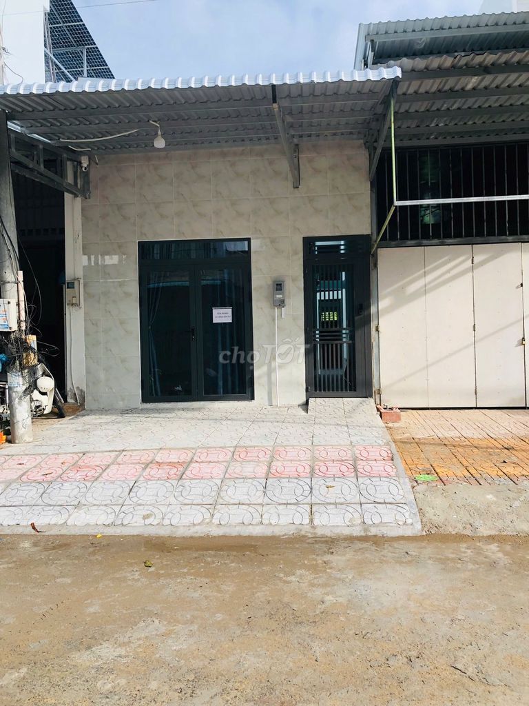 Mini house xây mới 100% khu dân cư Hưng Phú 1 gần siêu thị Go