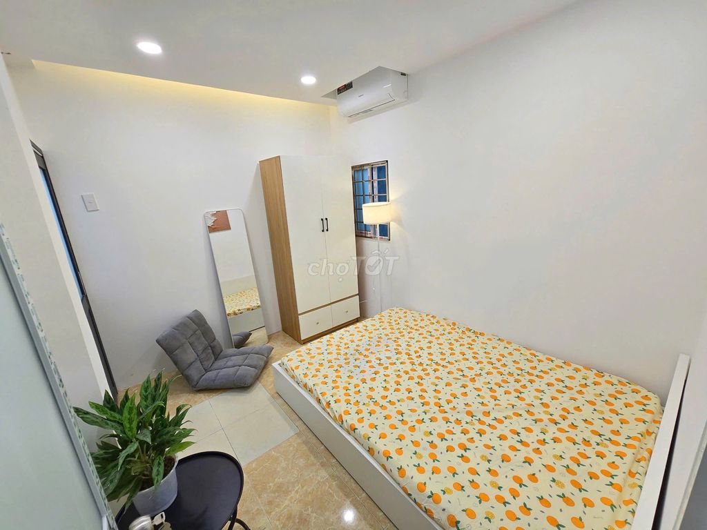 PHÒNG 1PN CỬA SỔ TRỜI FULL NỘI THẤT