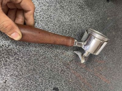 Bán Tay pha cafê cán gỗ hàng chính hãng. Mua bán Dụng cụ nhà bếp tại Quận 11 Tp Hồ Chí Minh được đăng bởi Tubo Hoàng