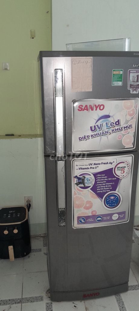 Tủ lạnh Sanyo Xám. Mua bán Tủ lạnh tại Huyện Châu Thành Hậu Giang được đăng bởi Anh Tran hình 1