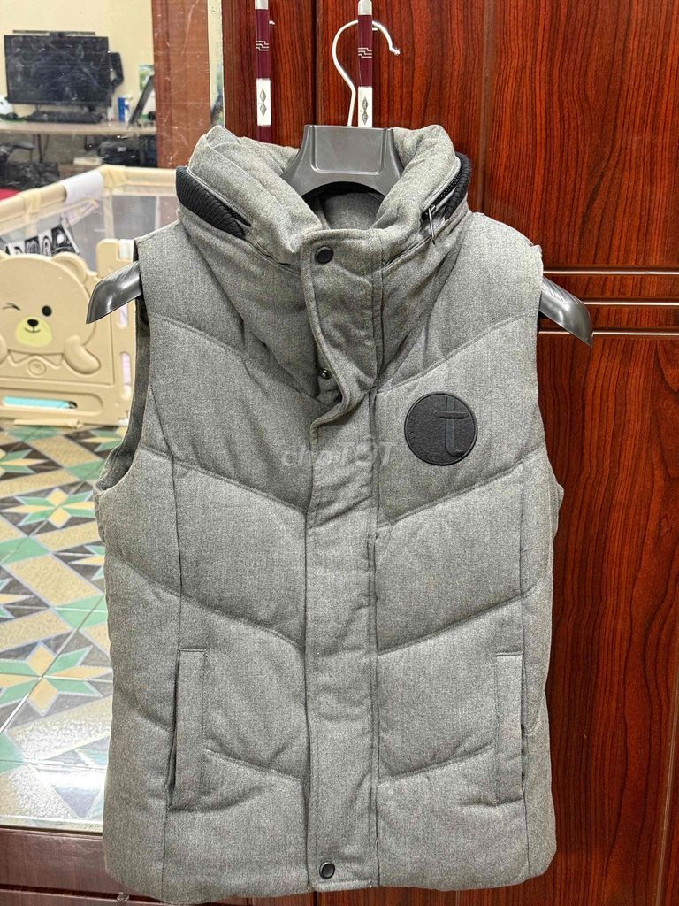 Áo phao cộc tay Nam size S Xám. Mua bán Quần áo tại Thành phố Bắc Ninh Bắc Ninh được đăng bởi Nguyen Quang Tu hình 1