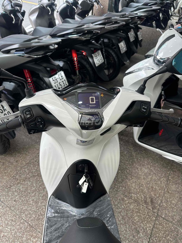 SH 150i ABS + HSTC 2020 Trắng Đen BSTP Chính Chủ. Mua bán Xe máy tại Quận Phú Nhuận Tp Hồ Chí Minh được đăng bởi Ngô Hà hình 3