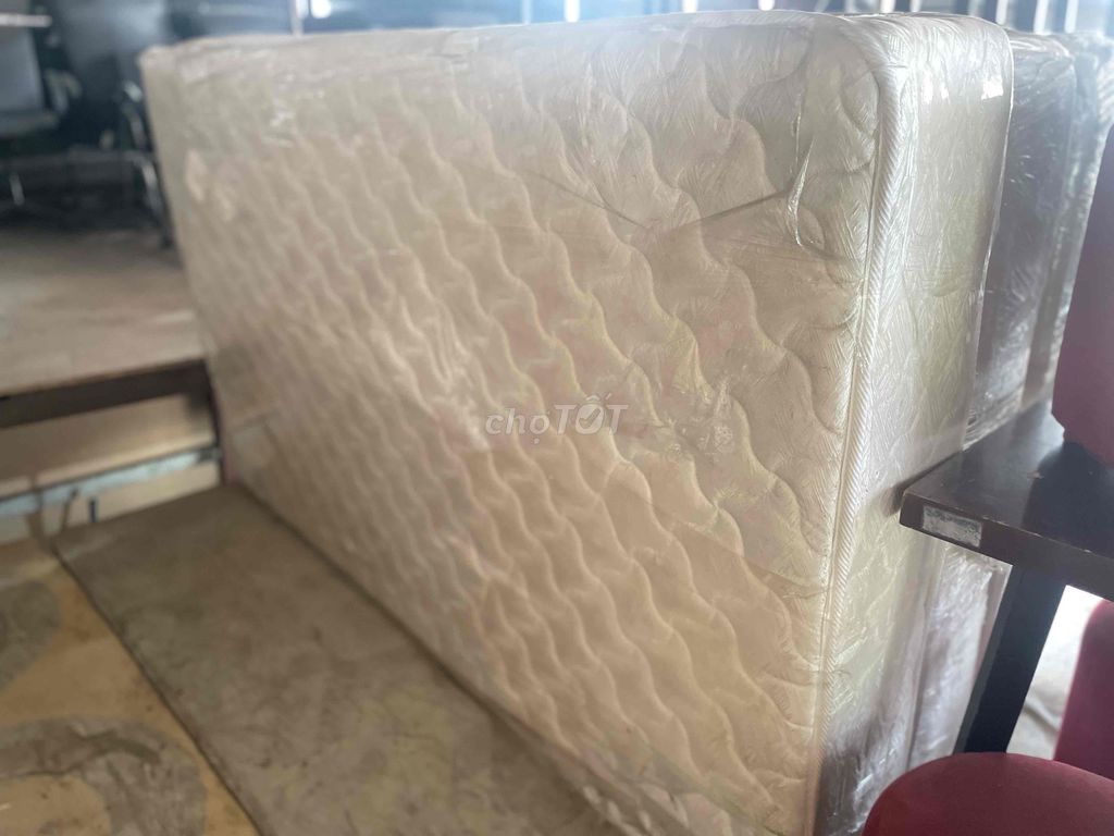 Nệm lò xo Everon 1.2m x 2m đẹp. Mua bán Giường, chăn ga gối nệm tại Quận Gò Vấp Tp Hồ Chí Minh được đăng bởi Bùi Hiền hình 1