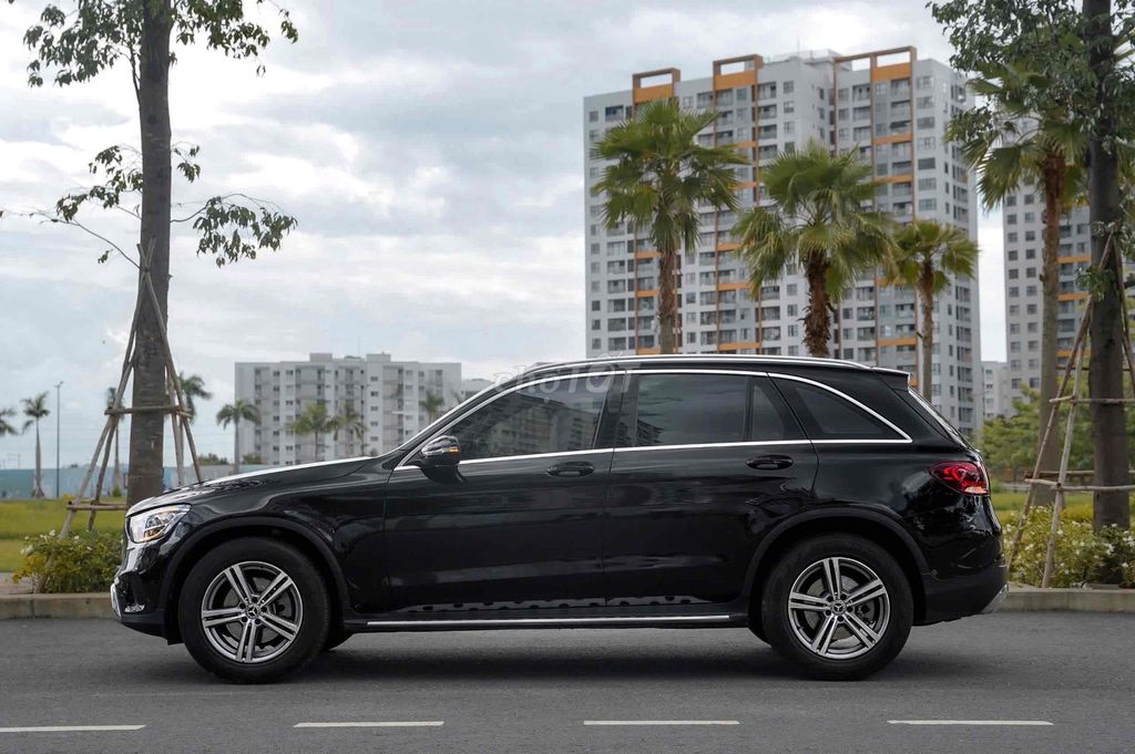 Mercedes_GLC200 (V1) Sx 2022 Bao Bank 90%. Mua bán Ô tô tại Quận 7 Tp Hồ Chí Minh được đăng bởi PHÁT ĐẠT LUXURY CAR hình 5