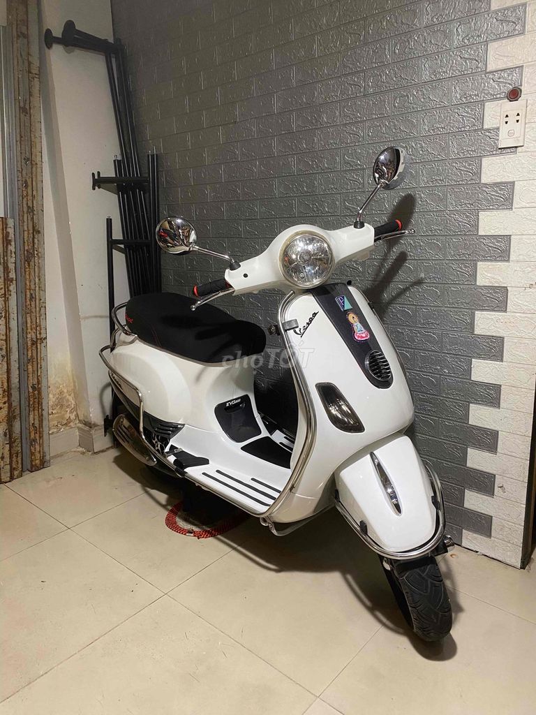 Piaggio LX125 белый, импортный