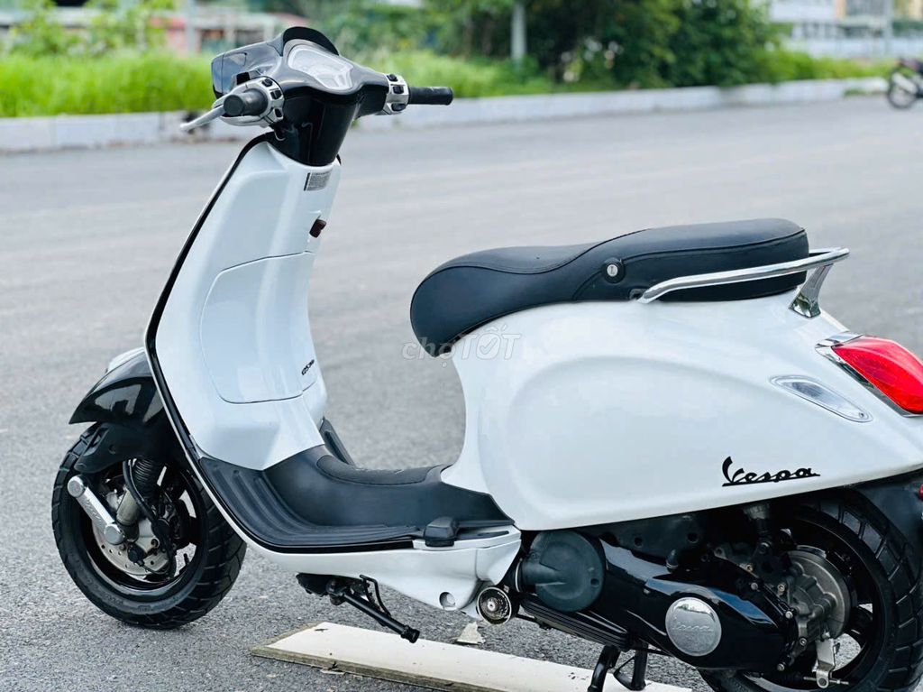 PIAGGIO VESPA SPRINT 125 3VIE XE CHÍNH CHỦ. Mua bán Xe máy tại Quận Cầu Giấy Hà Nội được đăng bởi TUẤN MINH hình 4