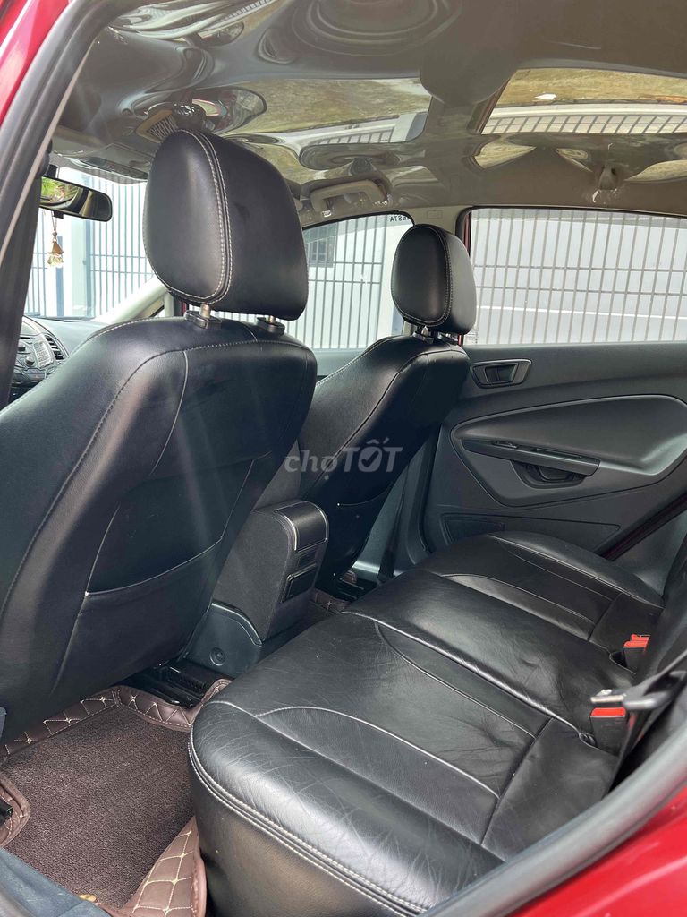 Ford Fiesta 2011 1.6 AT Hatchback. Mua bán Ô tô tại Quận 6 Tp Hồ Chí Minh được đăng bởi Trịnh Hán cường hình 10