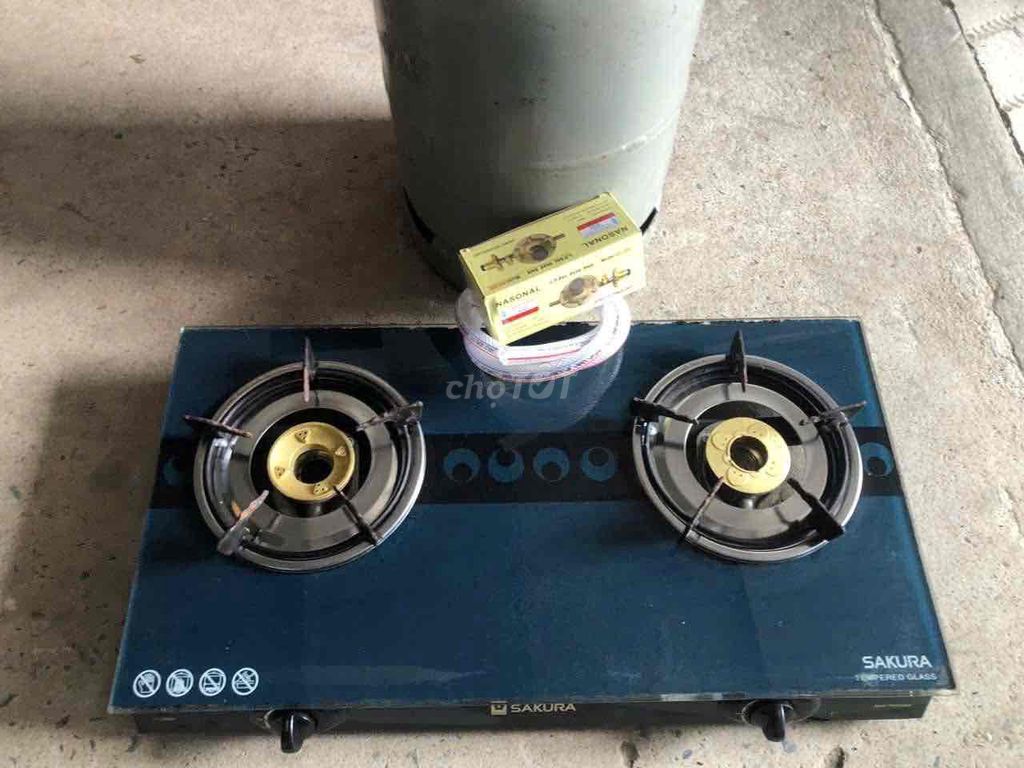 Thanh Lý Trọn Bộ Bếp gas đôi Sakura mặt kính. Mua bán Bếp, lò, đồ điện nhà bếp tại Quận Cái Răng Cần Thơ được đăng bởi Nguyễn Thục hình 1
