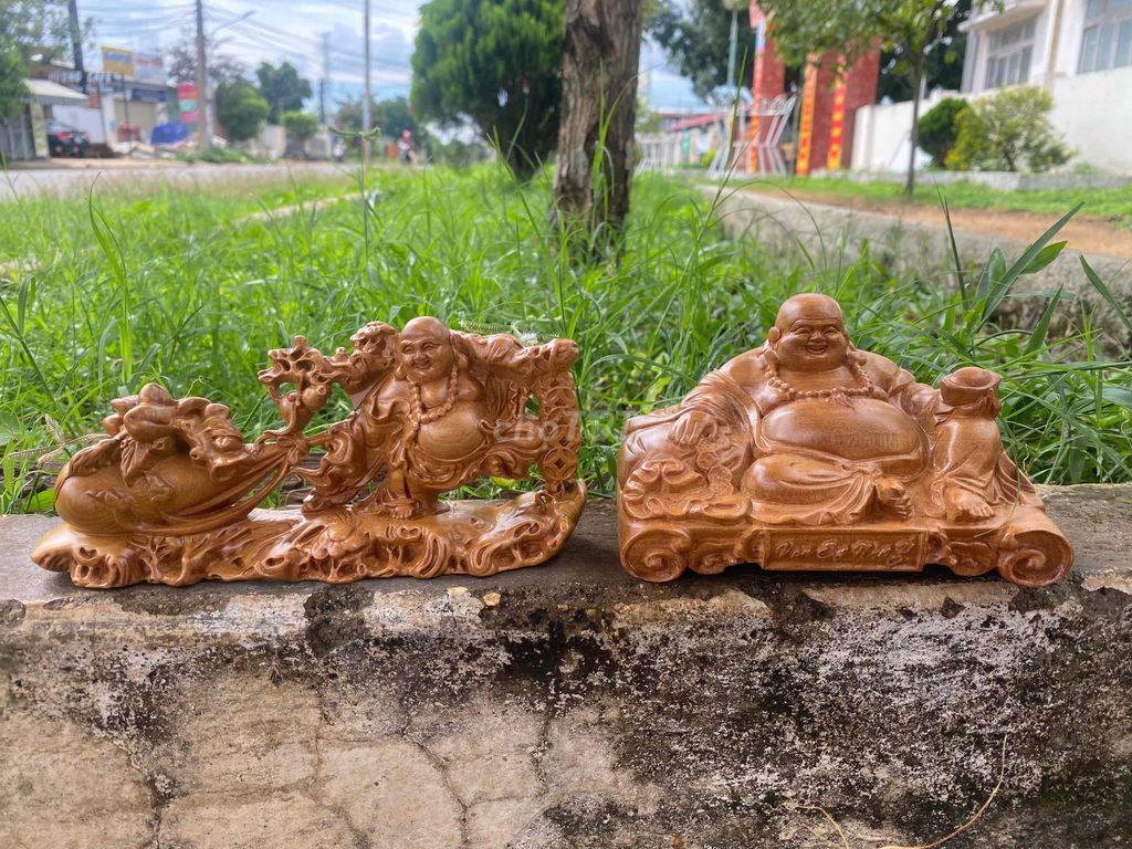 Tượng Di Lặc Gỗ để ô tô màu Nâu. Mua bán Đồ sưu tầm, đồ cổ tại Thành phố Buôn Ma Thuột Đắk Lắk được đăng bởi Thắng tượng gỗ di lặc Đăk Lăk hình 1
