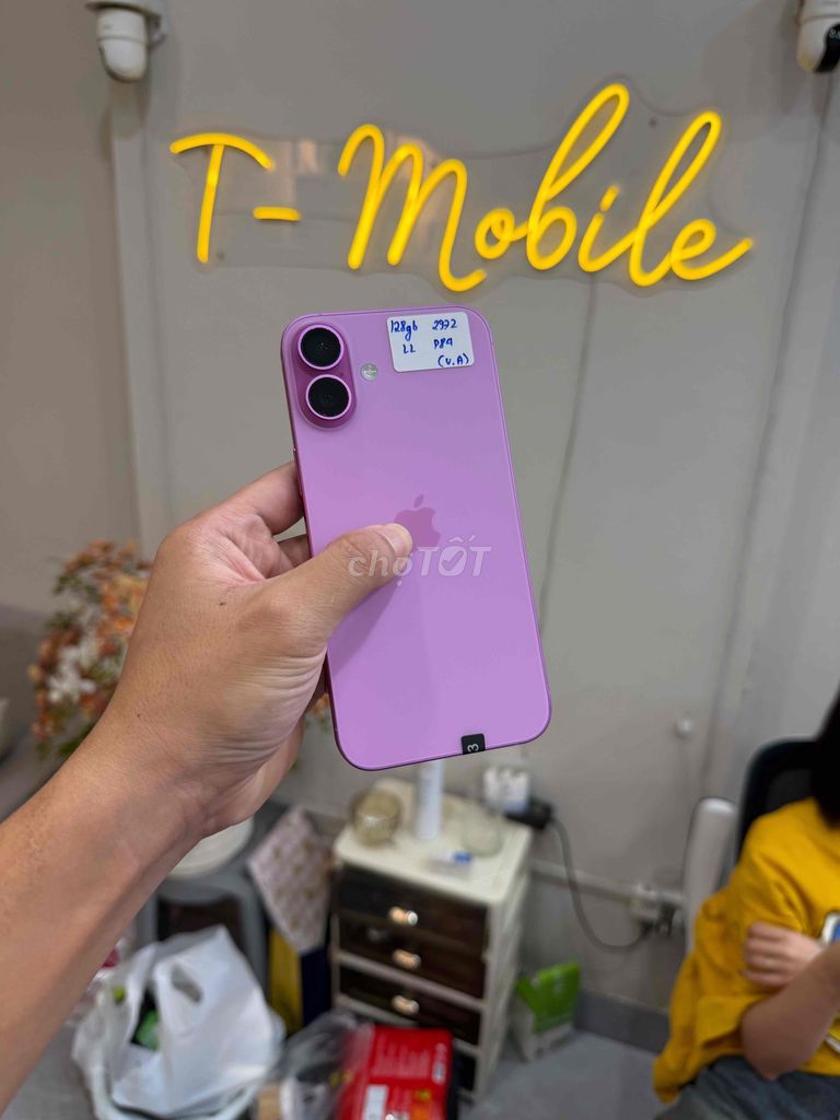 16 Plus 128Gb Quốc Tế zin đẹp hồng lla. Mua bán Điện thoại tại Quận Thanh Xuân Hà Nội được đăng bởi Ngô Tráng T Mobile hình 1