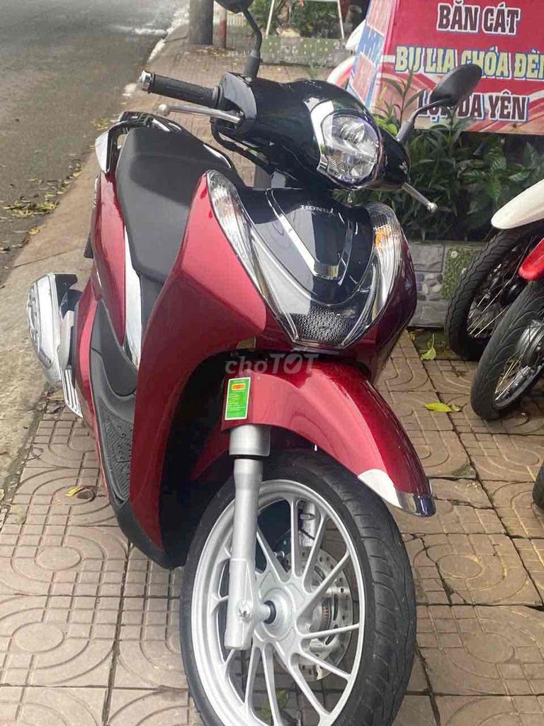 Honda SH Mode Đỏ Đã qua sử dụng. Mua bán Xe máy tại Thành phố Sa Đéc Đồng Tháp được đăng bởi Xe Máy 66 Đồng Tháp Giá Rẻ hình 4