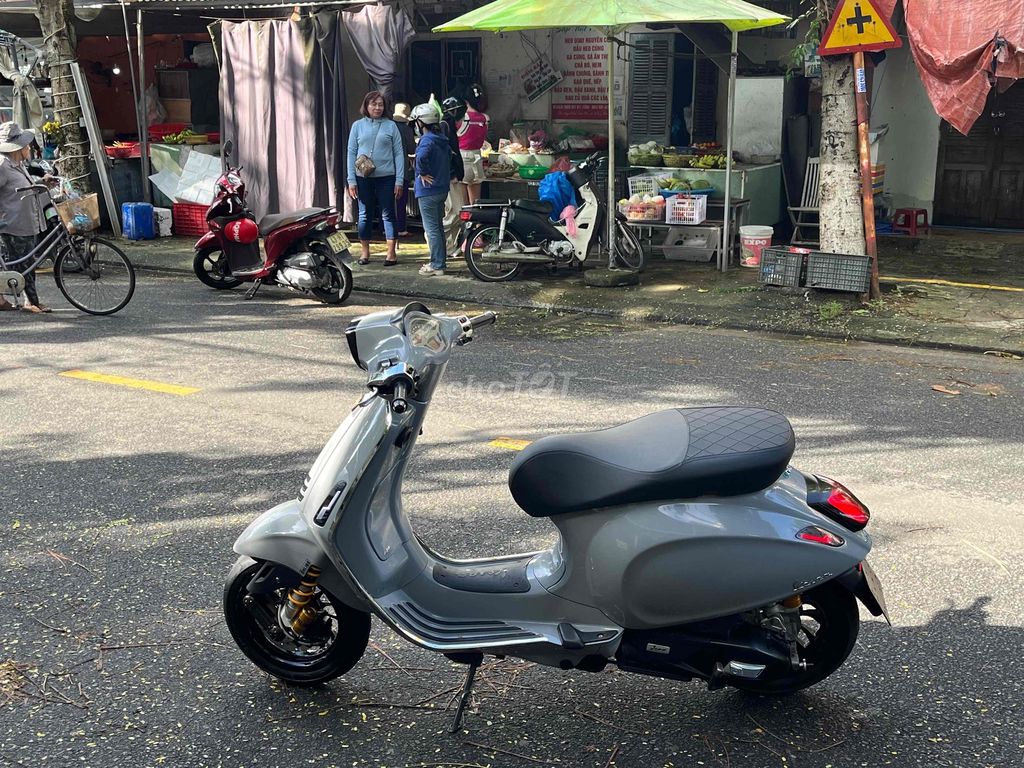 cần bán vespa đk lần đầu t10 2020. Mua bán Xe máy tại Quận Ngũ Hành Sơn Đà Nẵng được đăng bởi Hồ Nhi hình 1