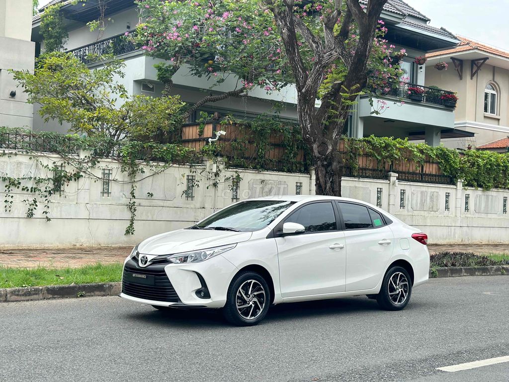 Toyota Vios 2022 1.5E CVT - màu trắng